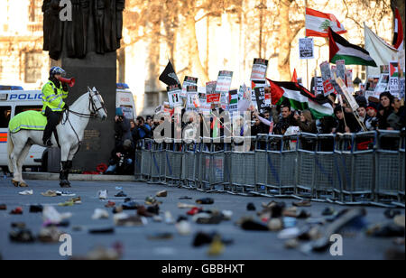 Palästinensische Protest gegen israelische Luftangriffe Stockfoto