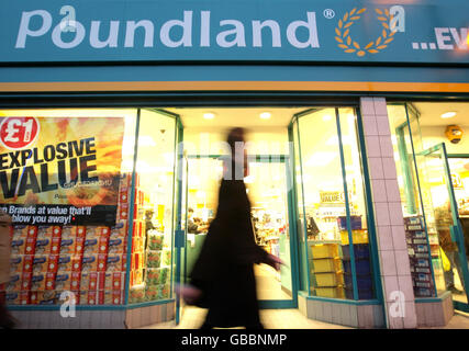 Umsätze steigen bei Poundland Stockfoto