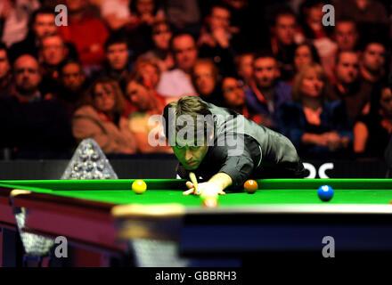 Ronnie O'Sullivan beim Masters-Finale in der Wembley Arena, London. Stockfoto