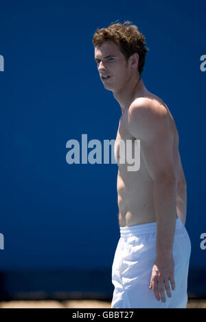 Der britische Andy Murray übt während der Australian Open 2009 im Melbourne Park, Melbourne, Australien. Stockfoto