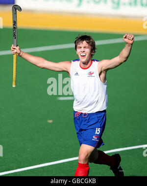 Simon Faulkner in Aktion während des Bronzemedaillenspiels gegen Malaysia beim Australian Youth Olympic Festival, Sydney Olympic Park, 18-01-09 Stockfoto