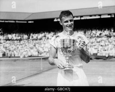 Tennis - Wimbledon Championships - Herren Einzel - Finale - Ted Schroeder V Jaroslav Drobny Stockfoto