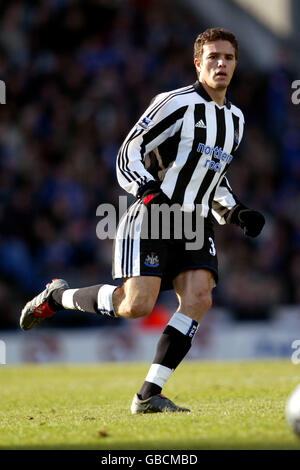 Fußball - FA Barclaycard Premiership - Portsmouth / Newcastle United. Laurent Robert, Newcastle United Stockfoto