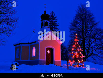 Kapelle Maria Rast, Weihnachten, Karwendel Berge, Isartal, Upper Bavaria, Bayern, Deutschland Stockfoto