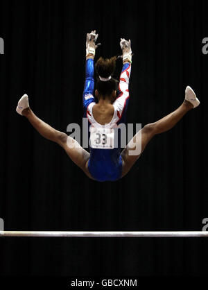 Olympische Spiele - Australian Youth Olympic Festival 2009 - Tag Drei - Sydney Olympic Park. Danusia Francis von Großbritannien während der Kunstturnen beim Australian Youth Olympic Festival, Sydney Olympic Park, 16-01-09 Stockfoto