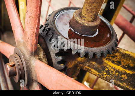 Alte verrostete Zahnräder Nahaufnahme Foto mit selektiven Fokus Stockfoto