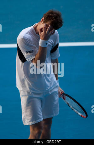 Der britische Andy Murray sieht bei den Australian Open 2009 im Melbourne Park, Melbourne, Australien, niedergeschlagen aus. Stockfoto