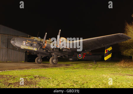 Handley Page Halifax Replica, LV907, NP763, Yorkshire Air Museum, Stockfoto