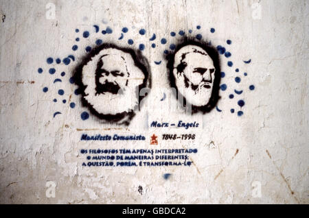 Karl Marx Engels Friedrich Stencil Street Art Graffiti an der Wand, Ronda, Andalusien, Spanien Stockfoto