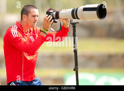 Fussball - England-Netze-Session - Tag drei - Sir Vivian Richards Cricket Ground Stockfoto