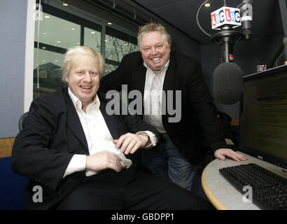 Boris Johnson bei LBC Radio - London Stockfoto