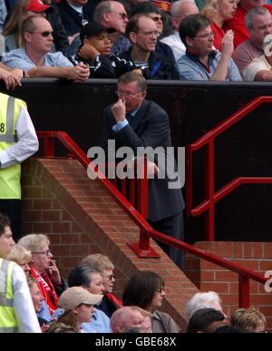 Sir Alex Ferguson, der Manager von Manchester United, ist niedergeschlagen Team verliert gegen Liverpool Stockfoto