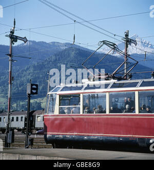 Transport / Transport, Bahn, 'Glaszug', Garmisch, Alpspitze im Hintergrund, Germabny, 60er Jahre, Zusatzrechte-Abfertigung-nicht vorhanden Stockfoto