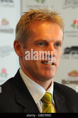 Cricket - Peter Moores Pressekonferenz - Old Trafford Cricket Ground. Peter Moores wird als neuer Cheftrainer des Lancashire County Cricket Club vorgestellt Stockfoto