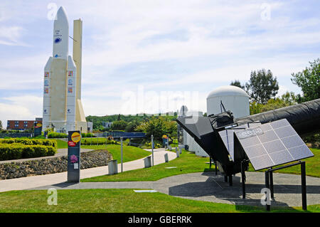 Ariane 5 Mock-up, Freizeitpark, Cite de l ' Espace, Technikmuseum, Toulouse, Departement Haute-Garonne, Midi-Pyrénées, Frankreich / City of Space Stockfoto