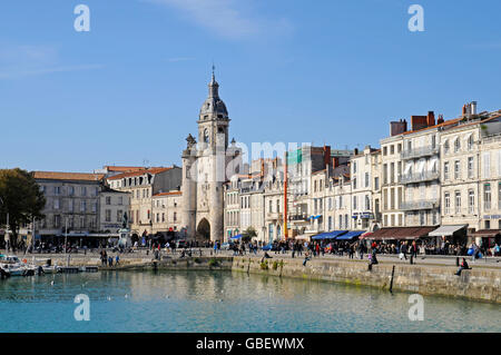 Porte De La Grosse Horloge, Stadttor, Uferpromenade, La Rochelle, Departement Charente-Maritime, Poitou-Charentes, Frankreich Stockfoto