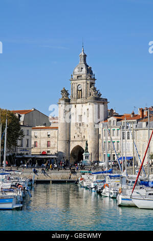 Porte De La Grosse Horloge, Stadttor, Uferpromenade, La Rochelle, Departement Charente-Maritime, Poitou-Charentes, Frankreich Stockfoto