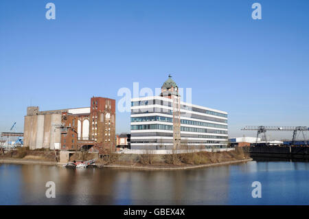Industriehafen, Rhein, Düsseldorf, Nordrhein-Westfalen, Deutschland / Düsseldorf Stockfoto