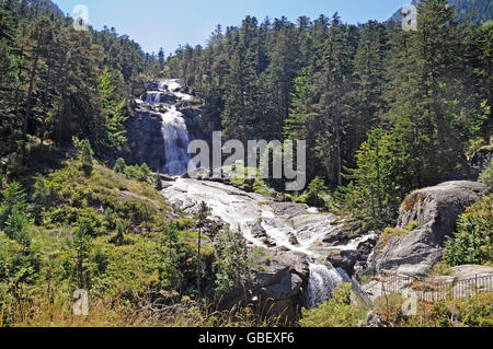 Wasserfall, Pont d ' Espagne, spanische Brücke, Cauterets, Midi Pyrenees, Pyrenäen, Departement Hautes-Pyrénées, Frankreich Stockfoto