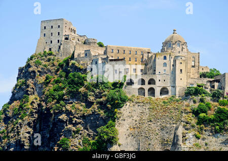 Castello Aragonese, Schloss, Ponte, Insel Ischia, Golf von Neapel, Kampanien, Italien Stockfoto