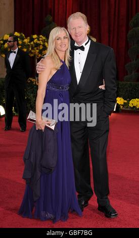 Die 81st Academy Awards - Arrivals - Los Angeles. Ed Begley Jr und Frau Rachelle Carson kommen für die 81. Academy Awards im Kodak Theater, Los Angeles. Stockfoto