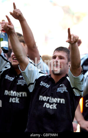 Rugby-Union - Powergen Cup - Final - Sale Sharks V Newcastle Falcons Stockfoto