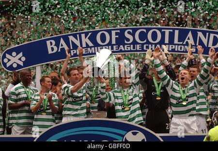 Fußball - Bank of Scotland Premier Division - keltische V Dunfermline Athletic Stockfoto