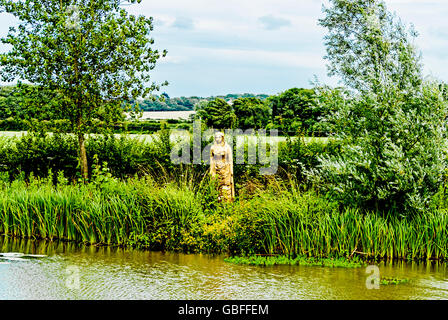 Garten im Charleston Farmhouse (Sussex); Garten von Charleston, Lebensort der Bloomsbury Group Stockfoto