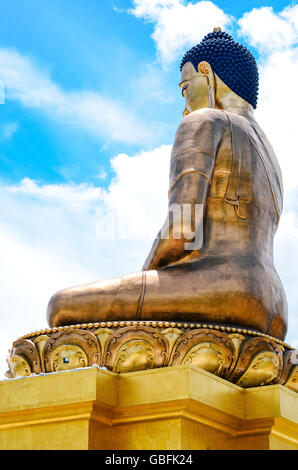 Seitenansicht des Dordenma Buddhastatue in Thimphu Stockfoto