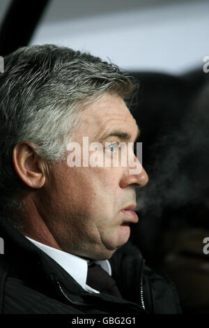 Fußball - UEFA-Cup - Dritte Runde - zweite Etappe - AC Mailand / Werder Bremen - San Siro. Carlo Ancelotti, AC Mailand Coach Stockfoto