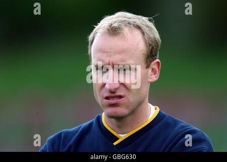 Cricket - Cheltenham & Gloucester Trophy - Dritte Runde - Chester / Hampshire. William Kendall, Hampshire Stockfoto