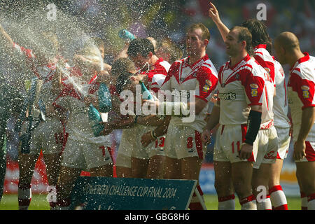 Rugby League - Powergen-Challenge-Cup - Finale - Wigan Warriors V St Helens Stockfoto
