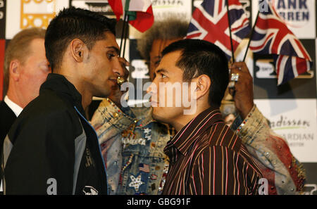 Boxen - Amir Khan V Marco Antonio Barrera - Kopf an Kopf - Radisson Edwardian Hotel Stockfoto