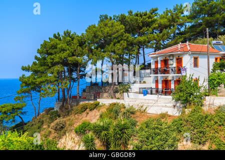 Eine typische Ferien-Villa mit Meerblick auf der Insel von Samos, Griechenland Stockfoto