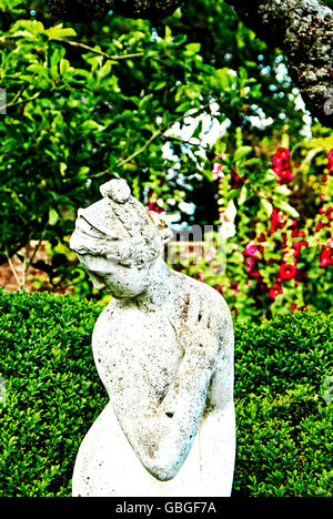 Garten im Charleston Farmhouse (Sussex); Garten von Charleston, Lebensort der Bloomsbury Group Stockfoto