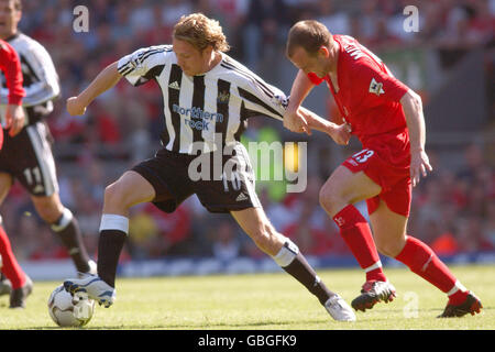 Fußball - FA Barclaycard Premiership - Liverpool gegen Newcastle United Stockfoto