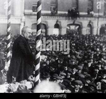 JOHN REDMOND (1856-1918) irischer Nationalist Politiker spricht auf einer Kundgebung in Dublin im Jahre 1912 Stockfoto