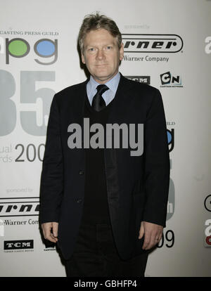 Kenneth Branagh, der als Bester Schauspieler ausgezeichnet wurde, kam für die Broadcasting Press Guild Television and Radio Awards im Theatre Royal im Zentrum von London an. Stockfoto