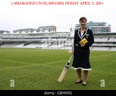 Cricket - Claire Taylor genannt Wisden Cricketer des Jahres - Lord es Cricket Ground Stockfoto