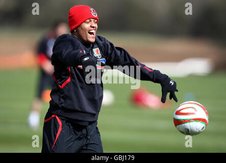 Robert Earnshaw von Wales während einer Trainingseinheit im Vale Hotel, Hensol, Cardiff. Stockfoto