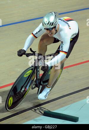 Radfahren - UCI-Bahn-Weltmeisterschaften 2009 - Tag drei - BGZ Arena Velodrome. Der deutsche Michael Seidenbecher bei den UCI-Bahn-Weltmeisterschaften 2009 im Velodrom BGZ Arena in Pruszkow, Polen. Stockfoto