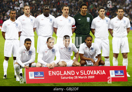 Fußball - International freundlich - England gegen Slowakei - Wembley Stadion. Das englische Team steht für das Pre-Match-Foto an. Stockfoto