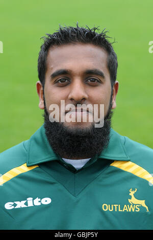 Cricket - Nottinghamshire Photocall 2009 - Trent Bridge. Bilal Shafayat, Nottinghamshire (Tageskit) Stockfoto