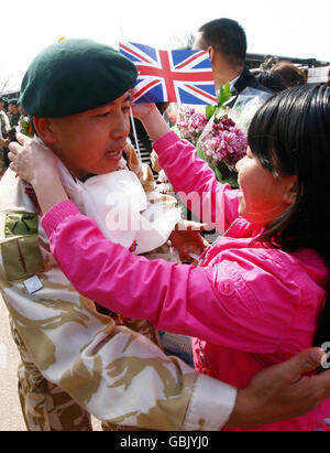 Gurkhas nach Hause zurückkehren. Stockfoto