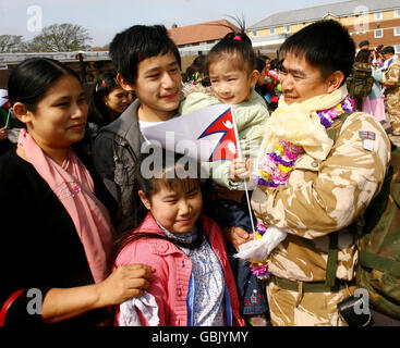 Gurkhas nach Hause zurückkehren. Stockfoto