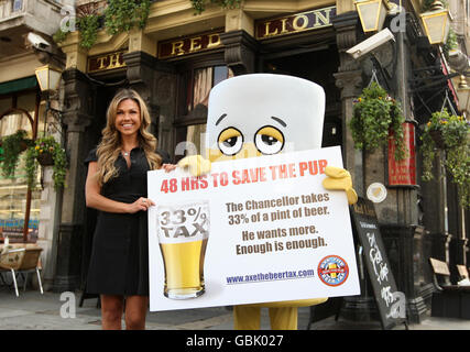 Adele Silva tritt der British Beer and Pub Association Stockfoto