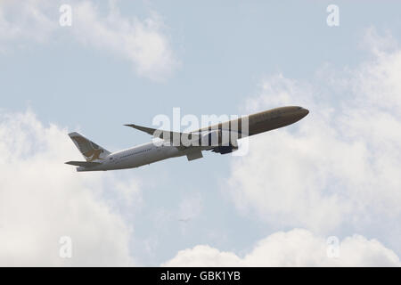 Allgemeine Lager - Heathrow Flugzeug Lager Stockfoto