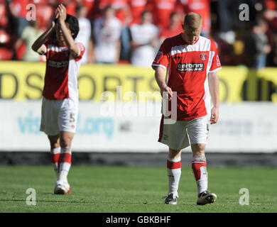 Nicky Bailey von Charlton Athletic geht beim Coca-Cola Championship-Spiel im Londoner Valley vom Spielfeld weg. Stockfoto