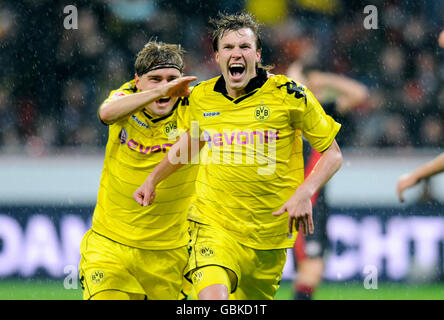 Kevin Grosskreutz feiert sein Tor zum 0:1 mit Marcel Schmelzer, Bayer Leverkusen - Borussia Dortmund 1:3 Stockfoto