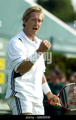 Tennis - Wimbledon 2004 - erste Runde - Jonas Bjorkman V Raemon Sluiter Stockfoto